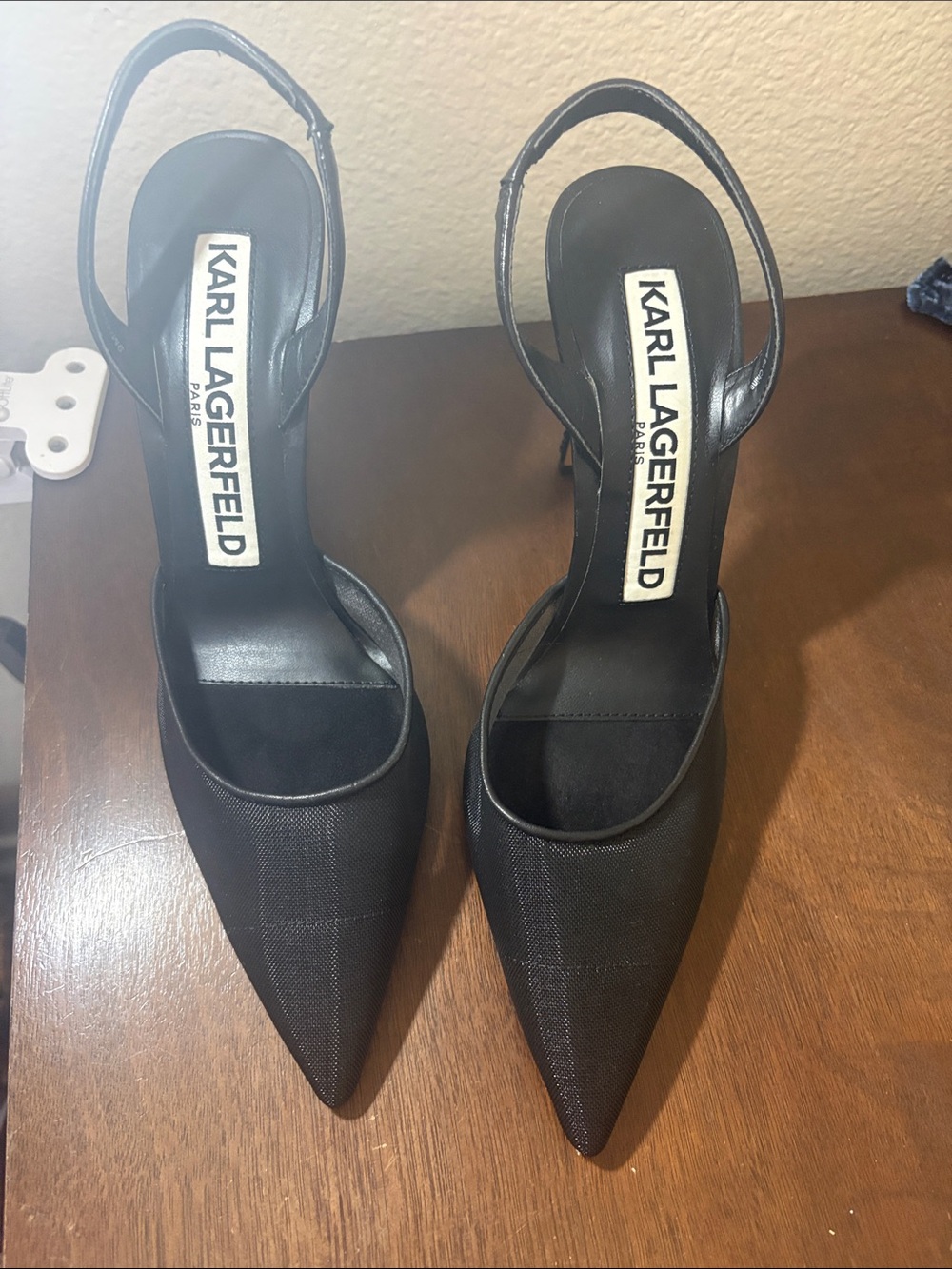 Karl Lagerfeld Paris Caslynn slingbacks in size 9 NWOT